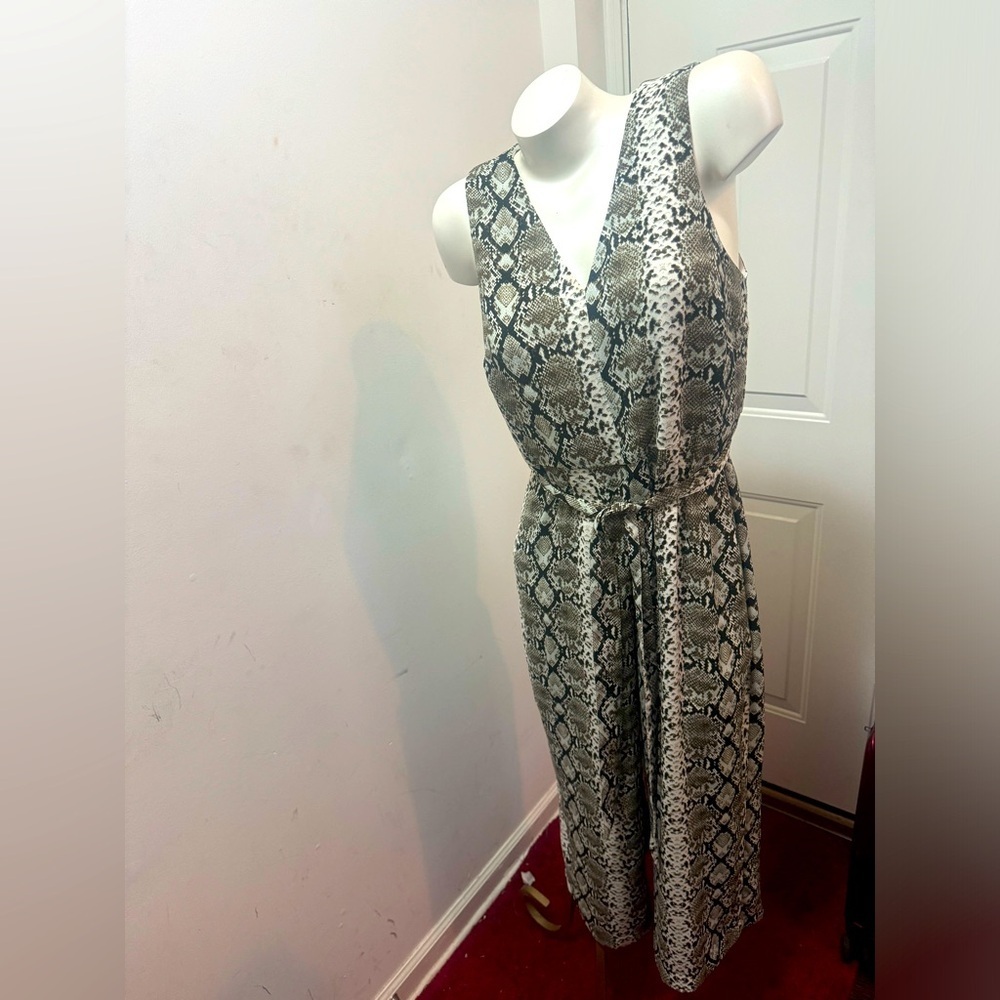 BANANA REPUBLIC Snakeskin Cropped Belted Pants Jumpsuit: Size 6